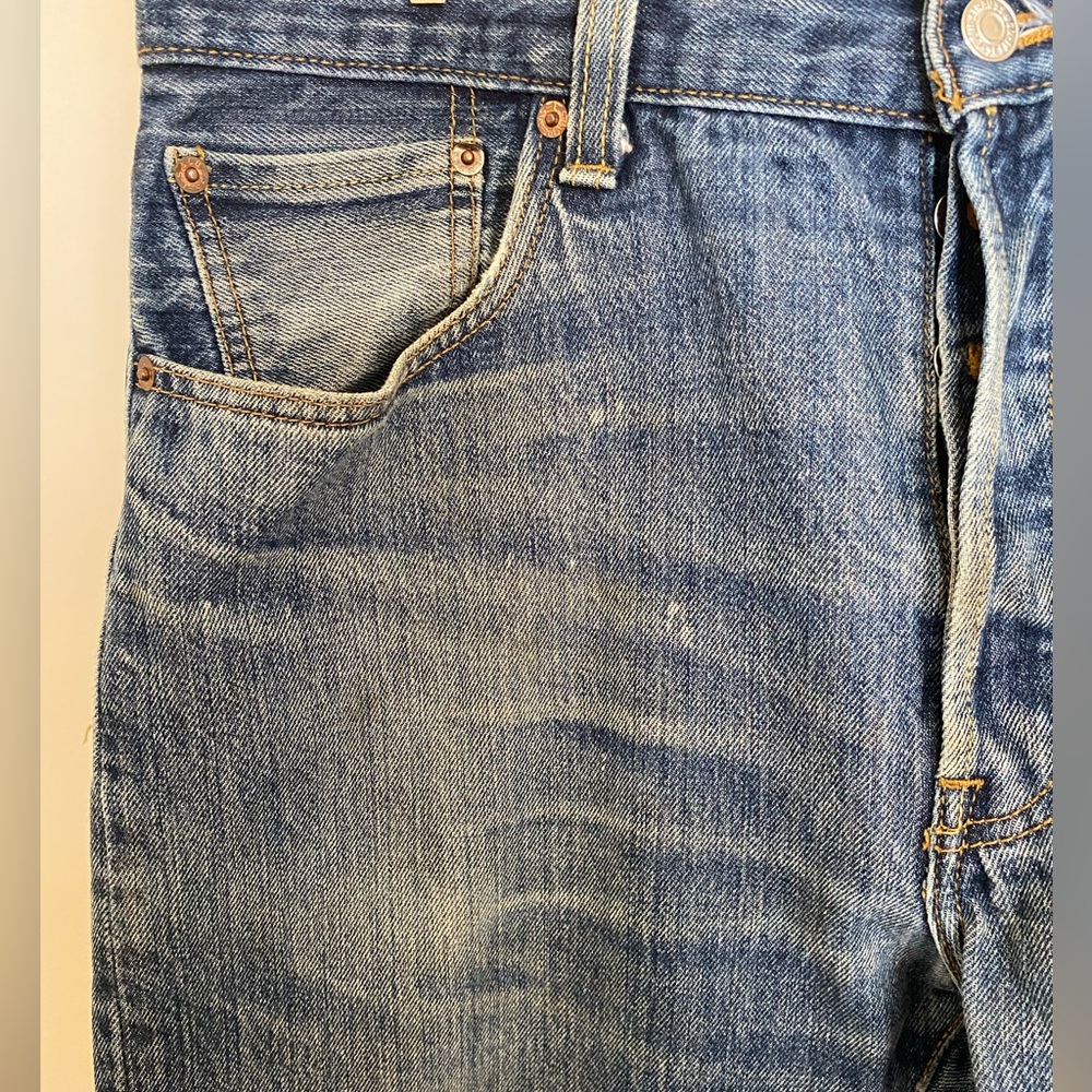 distressed levi 501s 🤩 cute jeans